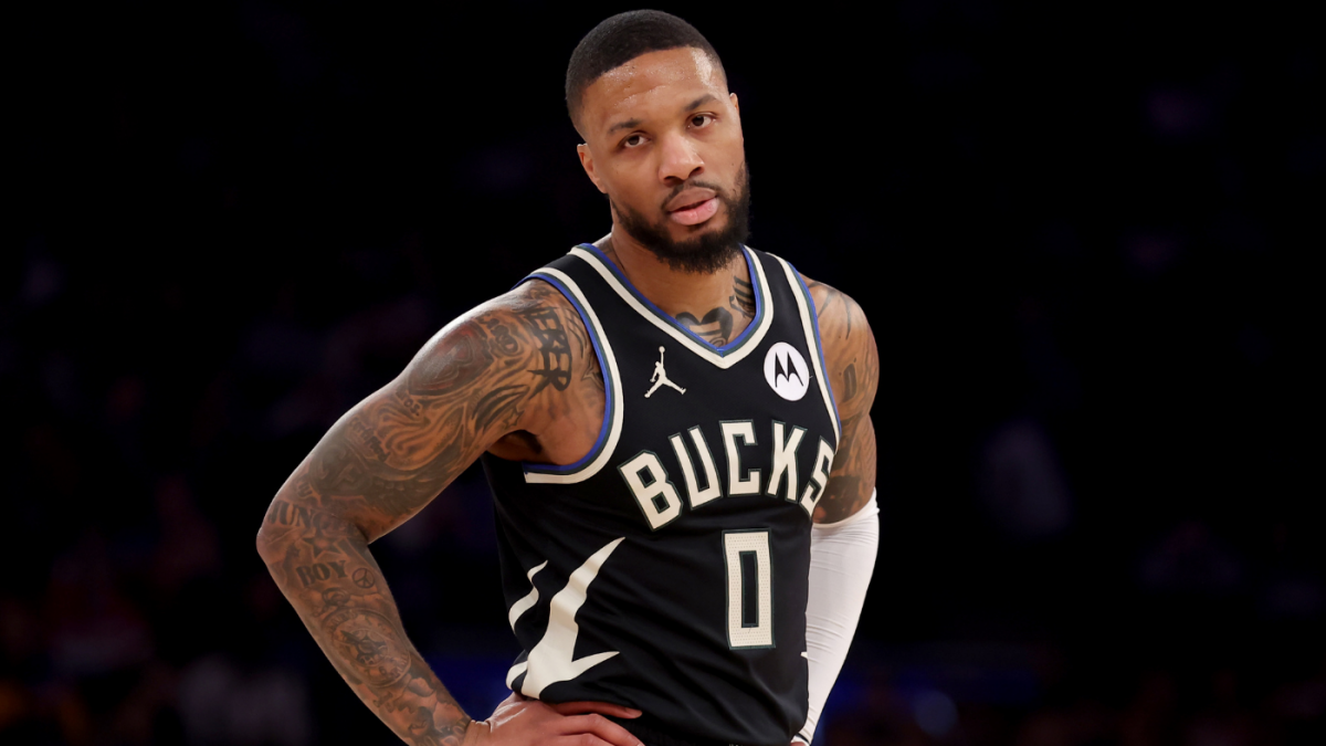 Bucks waive Damian Lillard, sign Myles Turner in biggest shocker of 2025 NBA free agency, per report - CBSSports.com