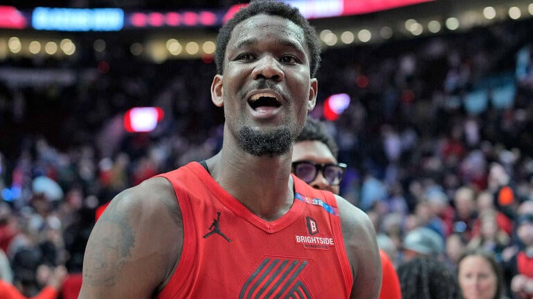 getty-deandre-ayton-trail-blazers.jpg