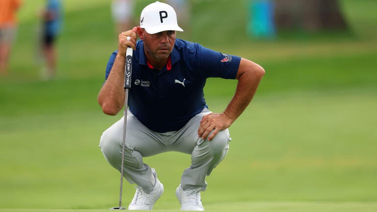gary-woodland-blue-g.jpg