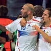 French midfielder Zinedine Zidane (L) an