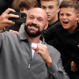 tyson-fury-fans.jpg