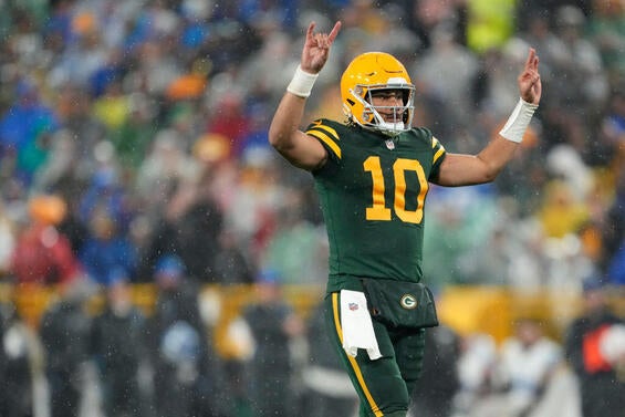 Detroit Lions v Green Bay Packers