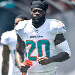 Tennessee Titans v Miami Dolphins