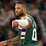 damian-lillard-point.jpg