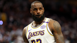 There is a great reason for the lackers to trade James, but there is a great reason why the negotiation wine is dying