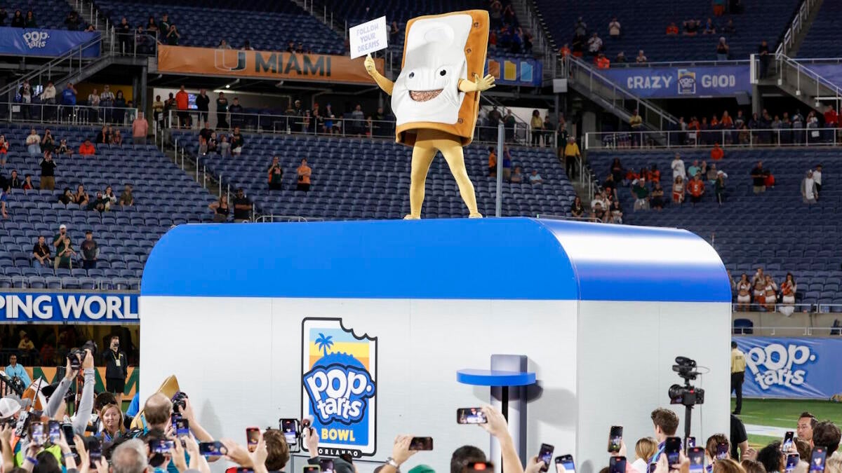 Rejoice: Pop-Tarts Bowl mascots are headed to Ireland