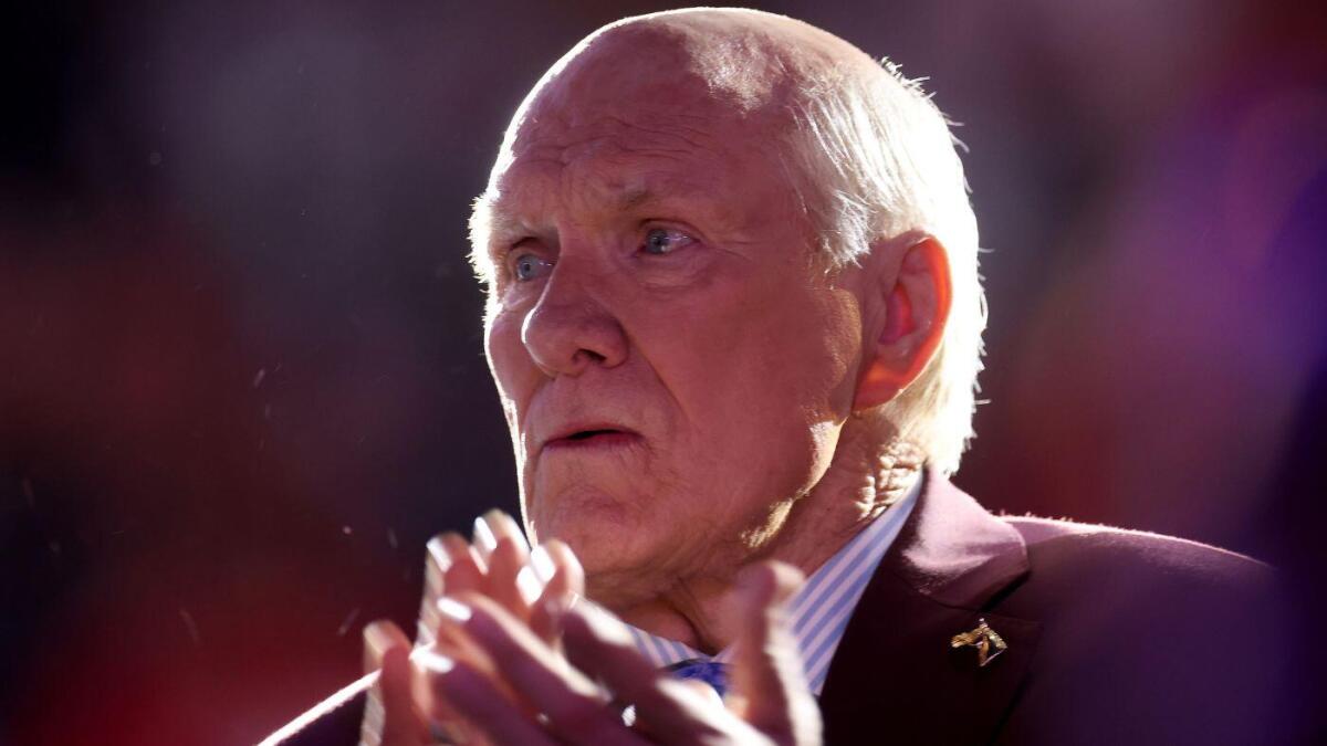 Steelers' decision to trade QB Kenny Pickett still baffles Hall of Famer Terry Bradshaw Steelers' decision to trade QB Kenny Pickett still baffles Hall of Famer Terry Bradshaw