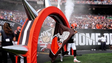 New York Giants v Cleveland Browns