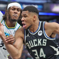 getty-myles-turner-giannis-antetokounmpo.jpg