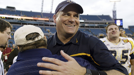 Apostando fuerte por las leyendas del programa: Por qué West Virginia y la UCF llamaron a Rich Rodríguez y Scott Frost para recrear la magia