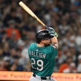 cal-raleigh-hrderby.jpg