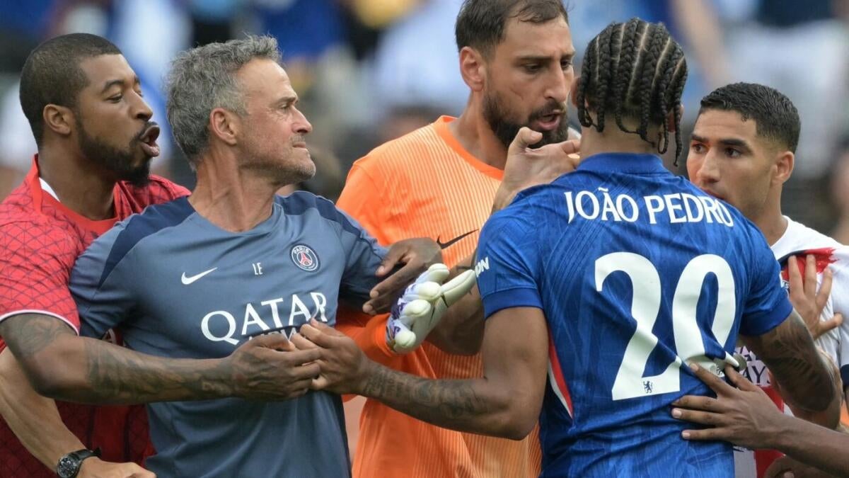 https://sportshub.cbsistatic.com/i/r/2025/07/13/72bef1a2-ac6d-4f57-9c2a-230aba4cee74/thumbnail/1200x675/67ef62245cafa59d960f13d2f473d730/le.jpg