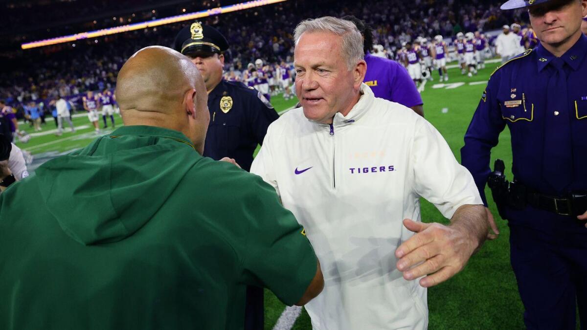 https://sportshub.cbsistatic.com/i/r/2025/07/14/2c276d55-8ae1-4bd6-a727-2992ceb5bf01/thumbnail/1200x675/3826b4c192cb2055a9696087758a9618/kelly.jpg
