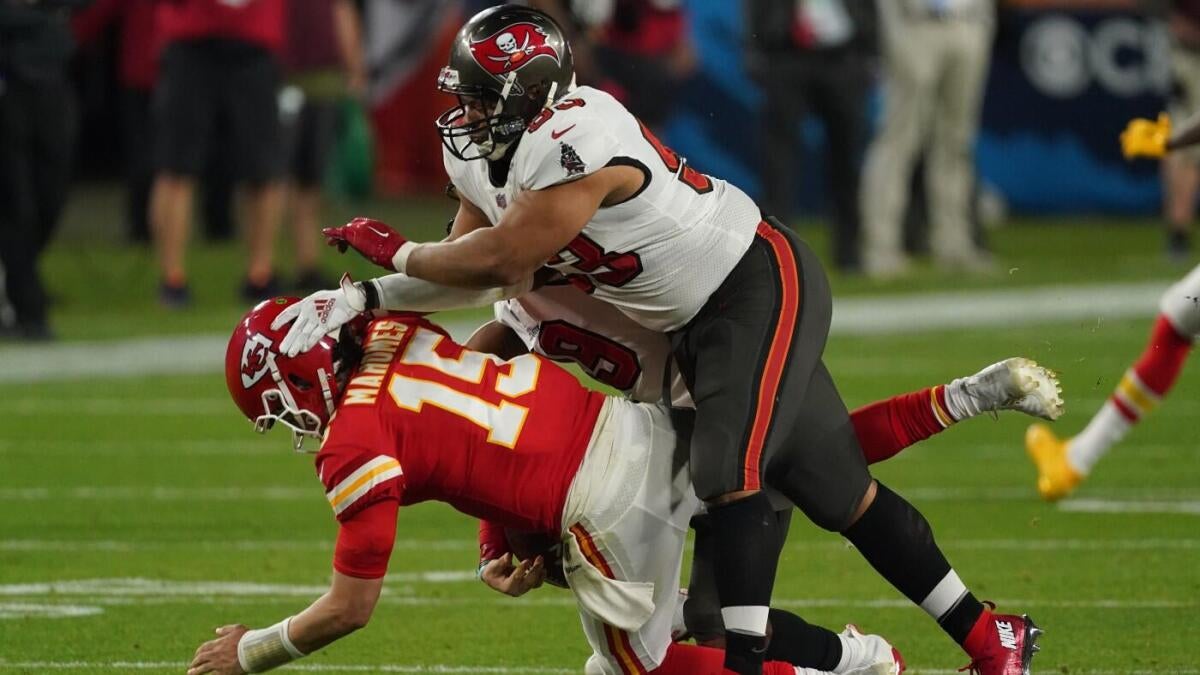 Ndamukong Suh's five wildest career moments: From stomping on Aaron Rodgers to destroying Patrick Mahomes Ndamukong Suh's five wildest career moments: From stomping on Aaron Rodgers to destroying Patrick Mahomes