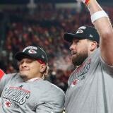 patrick-mahomes-kelce.jpg