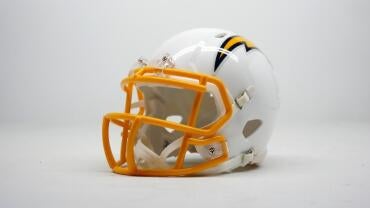 chargershelmet.jpg