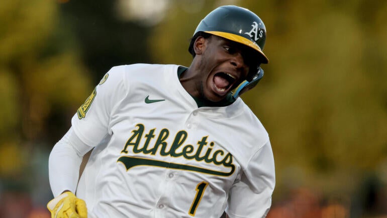 denzel-clarke-oakland-athletics-usatsi.jpg