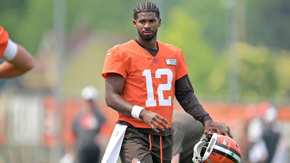 Browns QB Shedeur Sanders, DL Mike Hall Jr. host event for Cleveland community impacted by fire Browns QB Shedeur Sanders, DL Mike Hall Jr. host event for Cleveland community impacted by fire