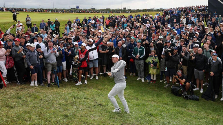 rory-mcilroy-crowd-open-g.jpg