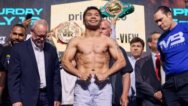 manny-pacquiao-weighins.jpg