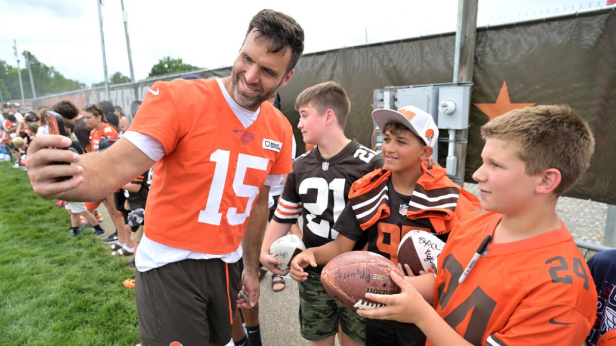 How Joe Flacco, 40 and unbothered, became the internet’s favorite QB — and maybe the Browns’ best hope