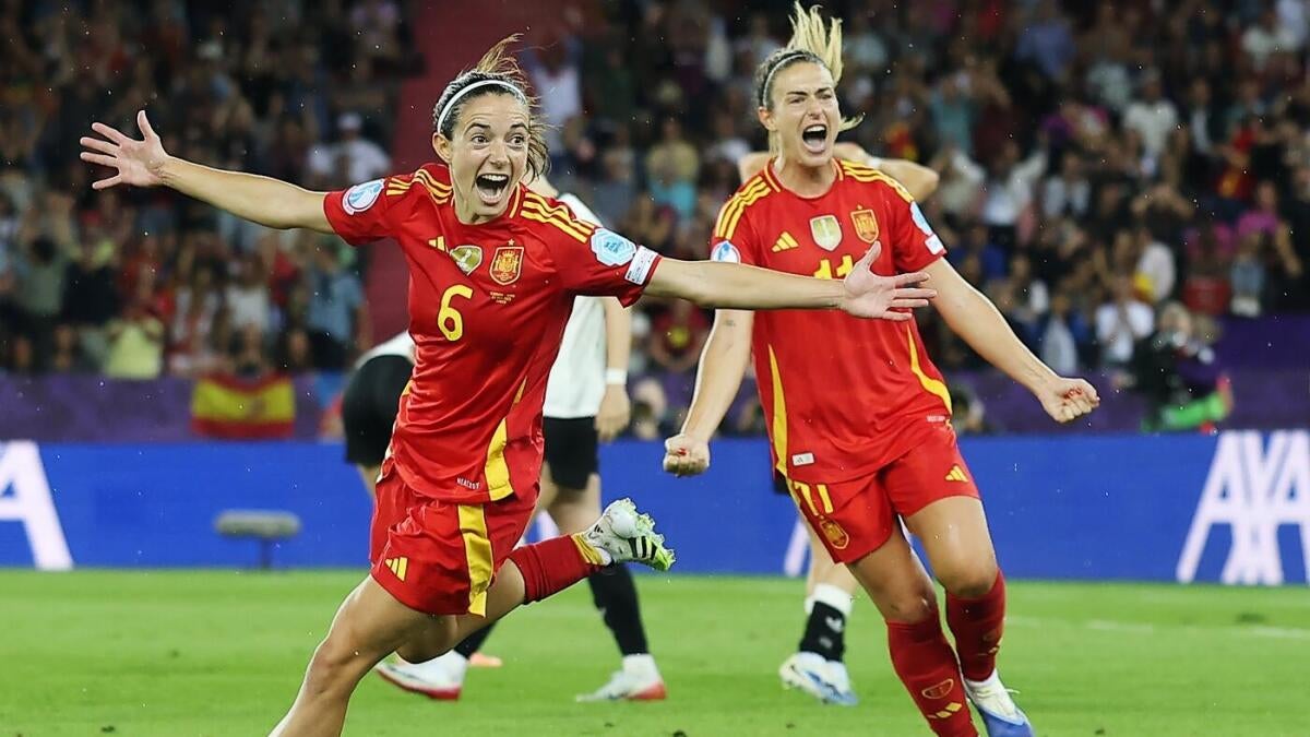 https://sportshub.cbsistatic.com/i/r/2025/07/25/e612223d-da48-48cc-991e-c587a81ff7e4/thumbnail/1200x675/92ced68406963ca568893427d2455c74/bonmati-spain-celebration-euro-getty-cbs.jpg