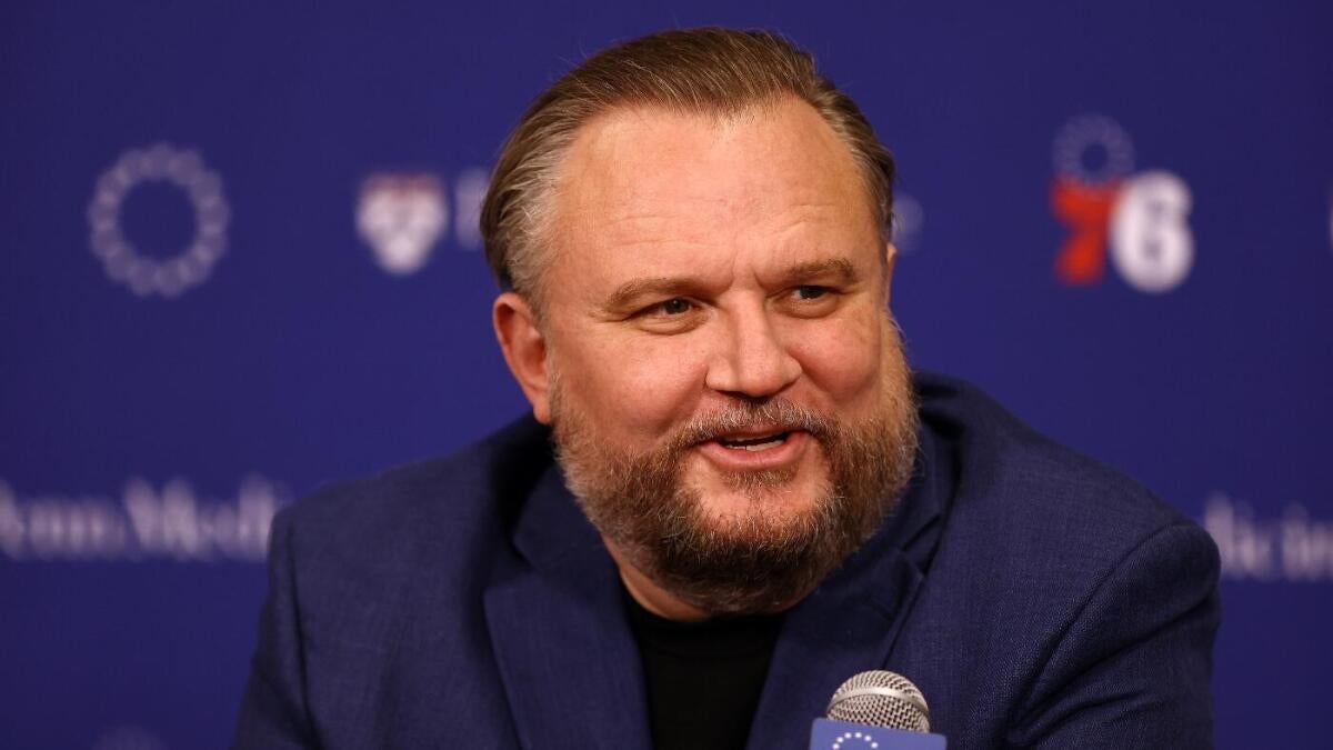 https://sportshub.cbsistatic.com/i/r/2025/07/30/29ca0cb3-2dda-4f1f-b942-3d8433bc0a01/thumbnail/1200x675/3c135271bdbe3a3de84663d823afcef0/daryl.jpg