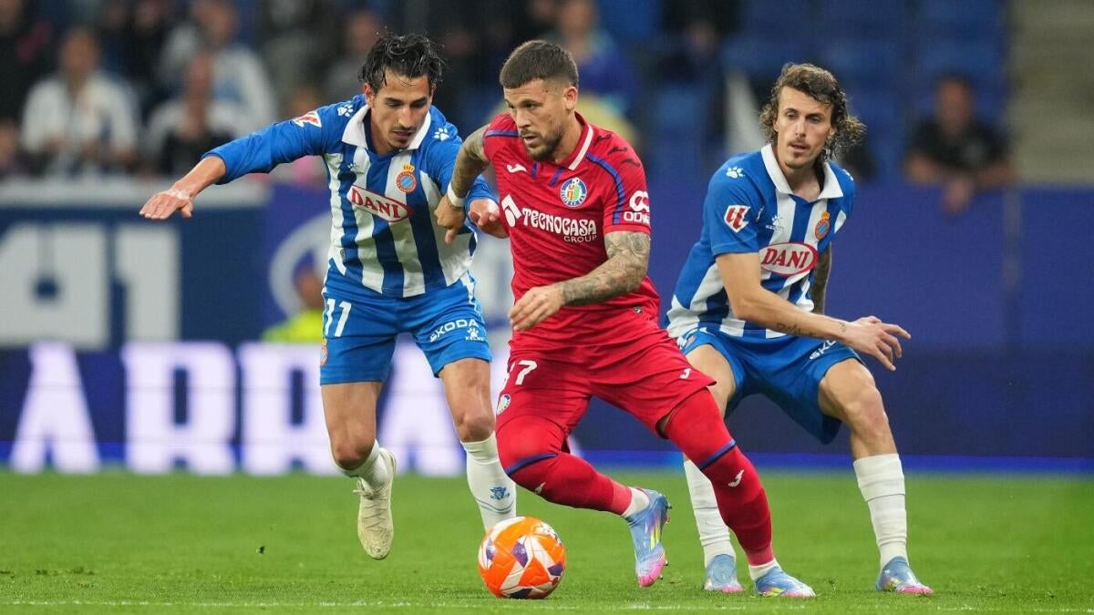 https://sportshub.cbsistatic.com/i/r/2025/07/30/bed7ffad-e7e8-478d-a322-acb96d5a20a9/thumbnail/1200x675/a93958aecae3c2a7bd7fe89e1e3dc04f/carles.jpg