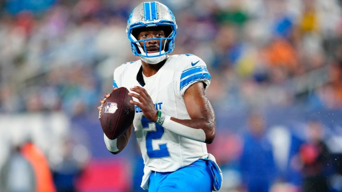 https://sportshub.cbsistatic.com/i/r/2025/07/31/10b9e86a-f934-4e9b-9dbc-ea690d1022e6/thumbnail/1200x675/4746d2fc898584b54cc3adc47ffb2ae8/hendon-hooker-imagn.jpg