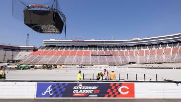bristol-motor-speedway-game-mlb-g.jpg