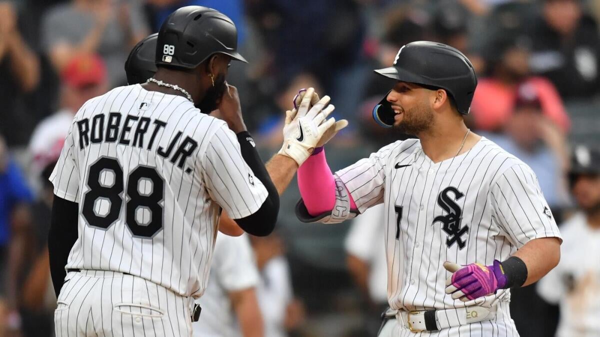 https://sportshub.cbsistatic.com/i/r/2025/08/01/3991e030-fd44-4d26-bdfd-cb4a6cd4cf3b/thumbnail/1200x675/18d9e233c09f7119dcfcb7ce00113bc2/white-sox-draftkings-imagn-images.jpg