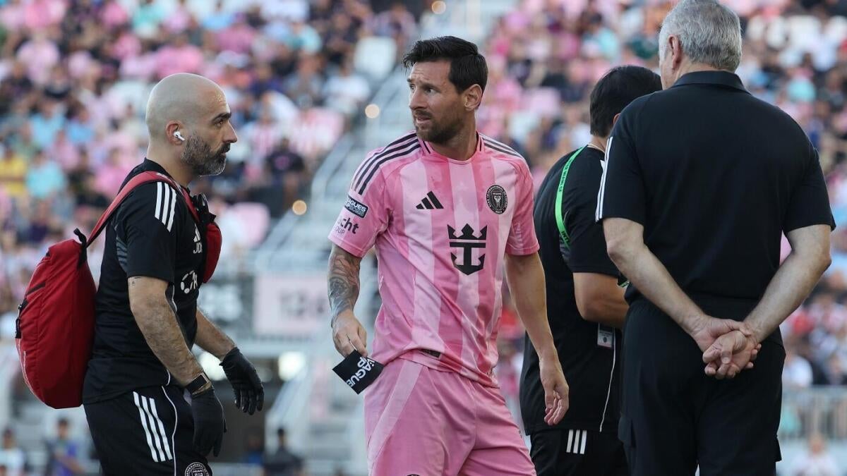 https://sportshub.cbsistatic.com/i/r/2025/08/02/933c0264-db4e-404d-bf1a-f3a903a7a6a9/thumbnail/1200x675/28d52415de859536a1209fd0704a2ba0/messi-injury.jpg