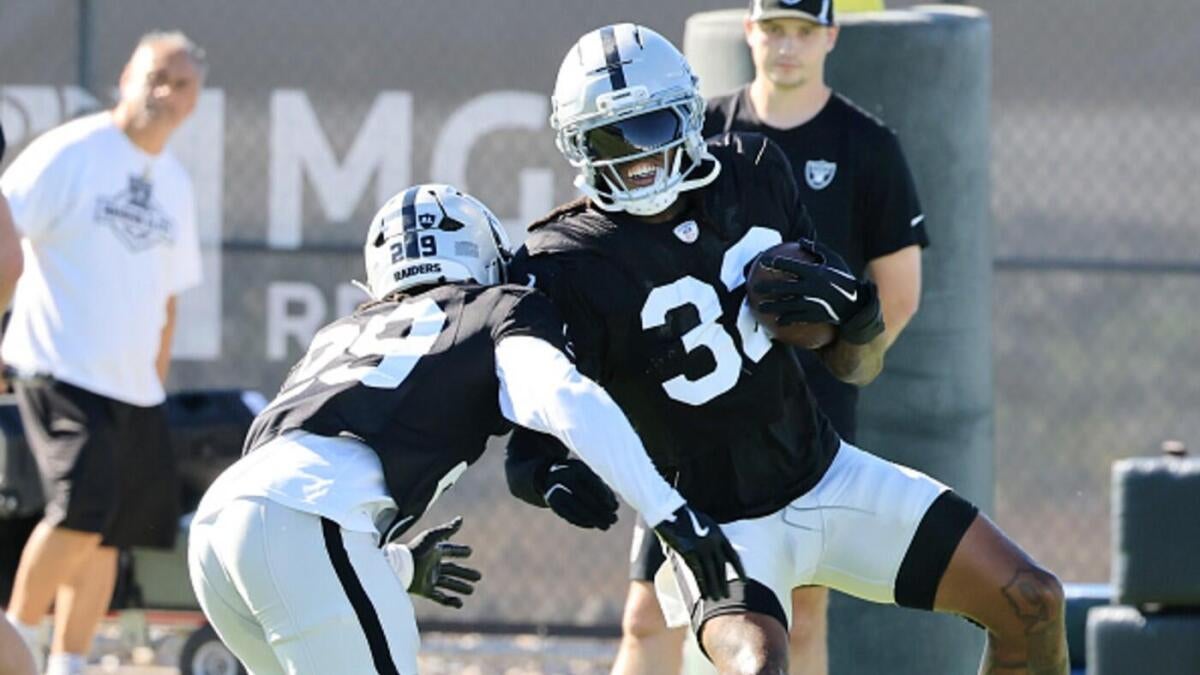 Raiders safety Lonnie Johnson Jr. breaks fibula after practice collision with Maxx Crosby, per report - CBSSports.com