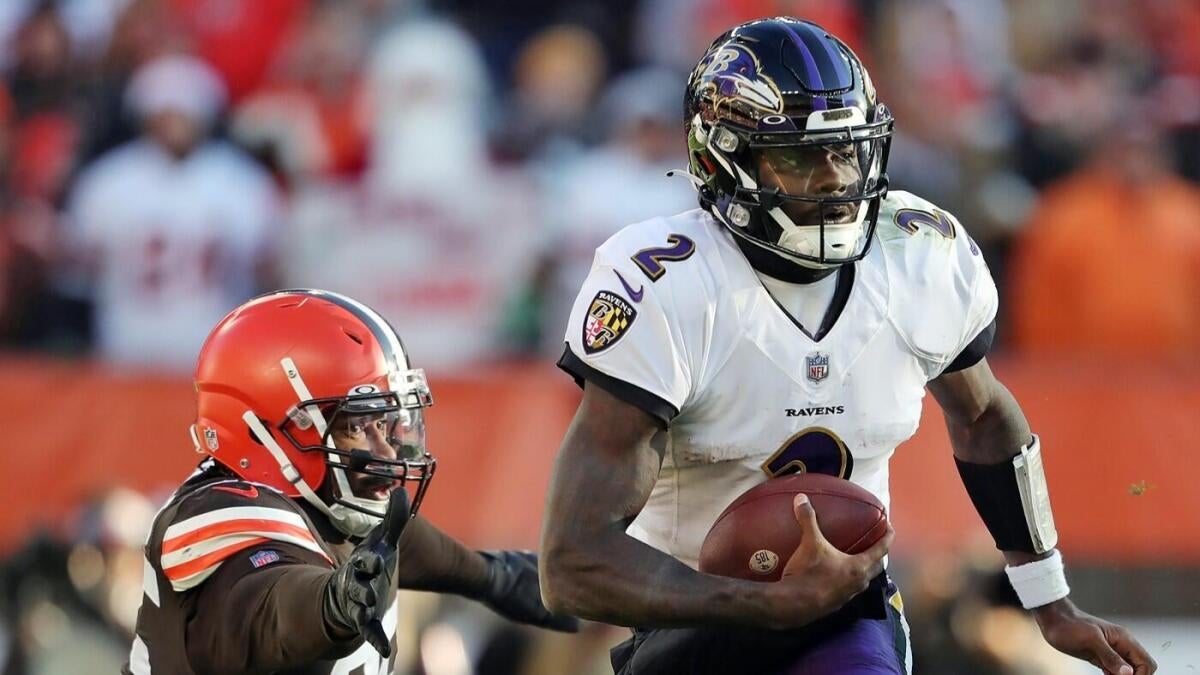 https://sportshub.cbsistatic.com/i/r/2025/08/04/c76ee65b-9822-4ef3-91ff-cade0bdc6860/thumbnail/1200x675/6083e4c0d44fd21c6a0da098fbec5459/huntley.jpg