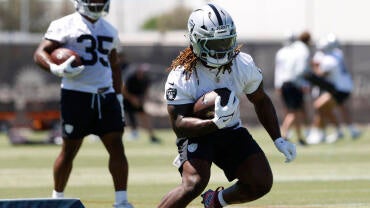 SPORTS-FBN-HILL-COLUMN-LV