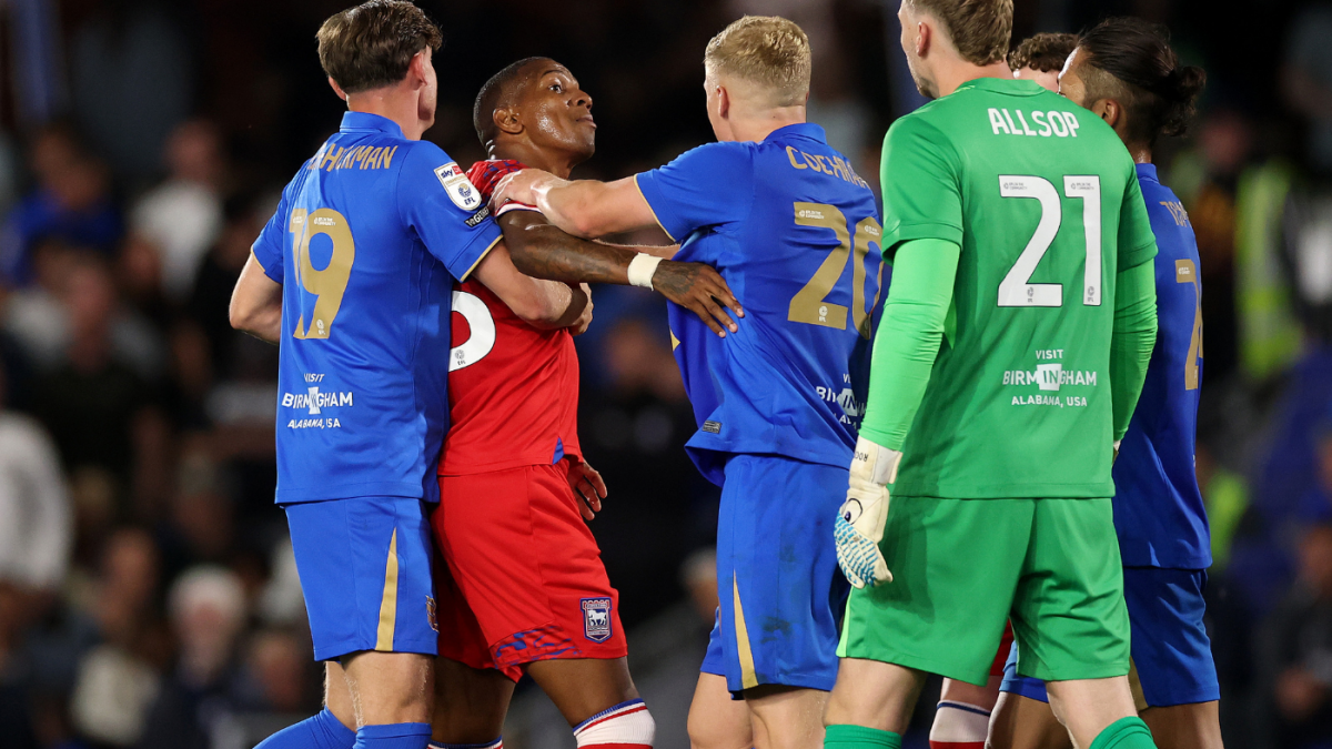 https://sportshub.cbsistatic.com/i/r/2025/08/08/61fd6c31-5e08-4c1e-88f0-65c3449cbde5/thumbnail/1200x675/164682886fe6410a630ac6db9f247ffc/untitled-design-92.png