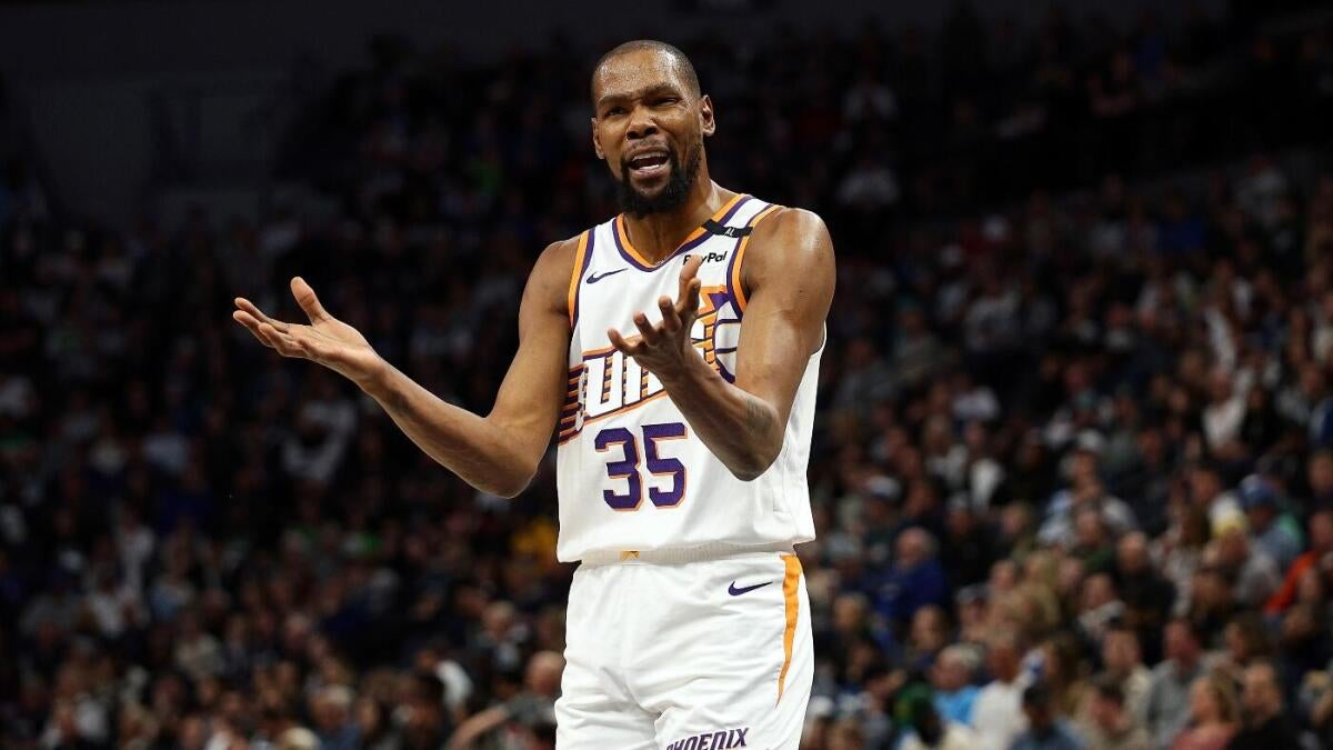 https://sportshub.cbsistatic.com/i/r/2025/08/08/77313352-3e02-4195-98d5-1f3e9755beff/thumbnail/1200x675/35335bdfbba55da5c40f84aba054c963/durant.jpg