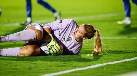 usatsi-nc-courage-gk.jpg