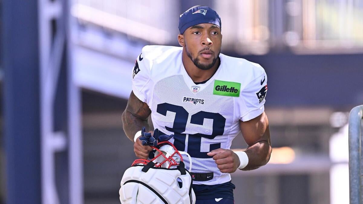 https://sportshub.cbsistatic.com/i/r/2025/08/09/6c0b8c98-1ae6-4530-9ad1-c3ee55beabf8/thumbnail/1200x675/42f3d4a74fa5408662824b82e92fc082/henderson.jpg