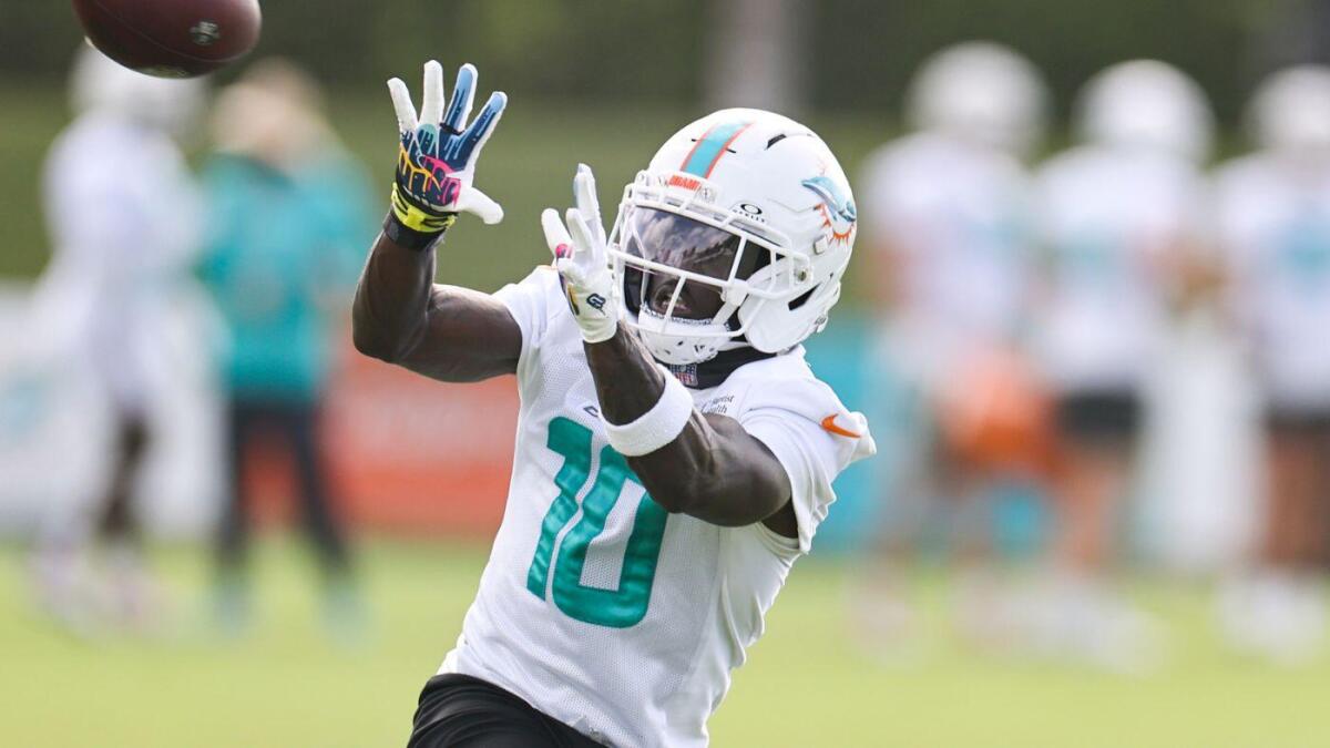 https://sportshub.cbsistatic.com/i/r/2025/08/10/5a313d65-8716-4e5f-a7b0-2b7985bfca68/thumbnail/1200x675/08d3c3a748a5d0f23974866bb61f6c03/tyreek.jpg