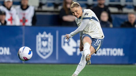 usatsi-26667745-jess-fishlock-nwsl-reign-midfielder-2025-1400.jpg