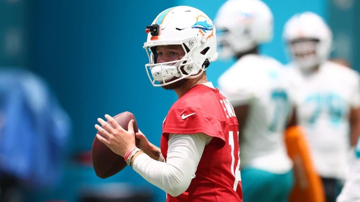 https://sportshub.cbsistatic.com/i/r/2025/08/10/d2975724-9aa8-4945-8cb3-e6c6b7a0d1ed/thumbnail/1200x675/37f63e27aecb5e5843e3b19f11455558/ewers.jpg