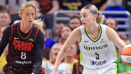 Sophie Cickyham rasgó a WNBA corriendo después de que Paige Bueckers se beneficiara del silbato en Wings '