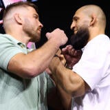 topuria-oliveira-presser.jpg