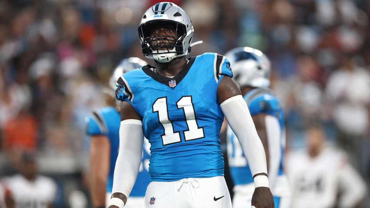 https://sportshub.cbsistatic.com/i/r/2025/08/16/1569b23b-8c02-485f-a4ce-d2e2fd210429/thumbnail/1200x675/c1904b946ac52e8dceb20d459e31a24a/nic-scourton-panthers.jpg