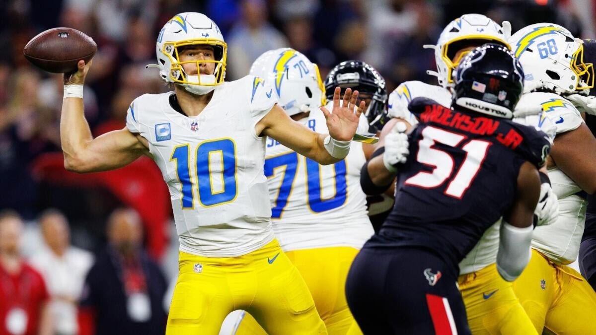 https://sportshub.cbsistatic.com/i/r/2025/08/16/5e8e717f-e0cd-4d37-93cd-4827ba372366/thumbnail/1200x675/b7b8da681f7070f034d70b1e430200fc/justin-herbert-chargers-getty-images.jpg