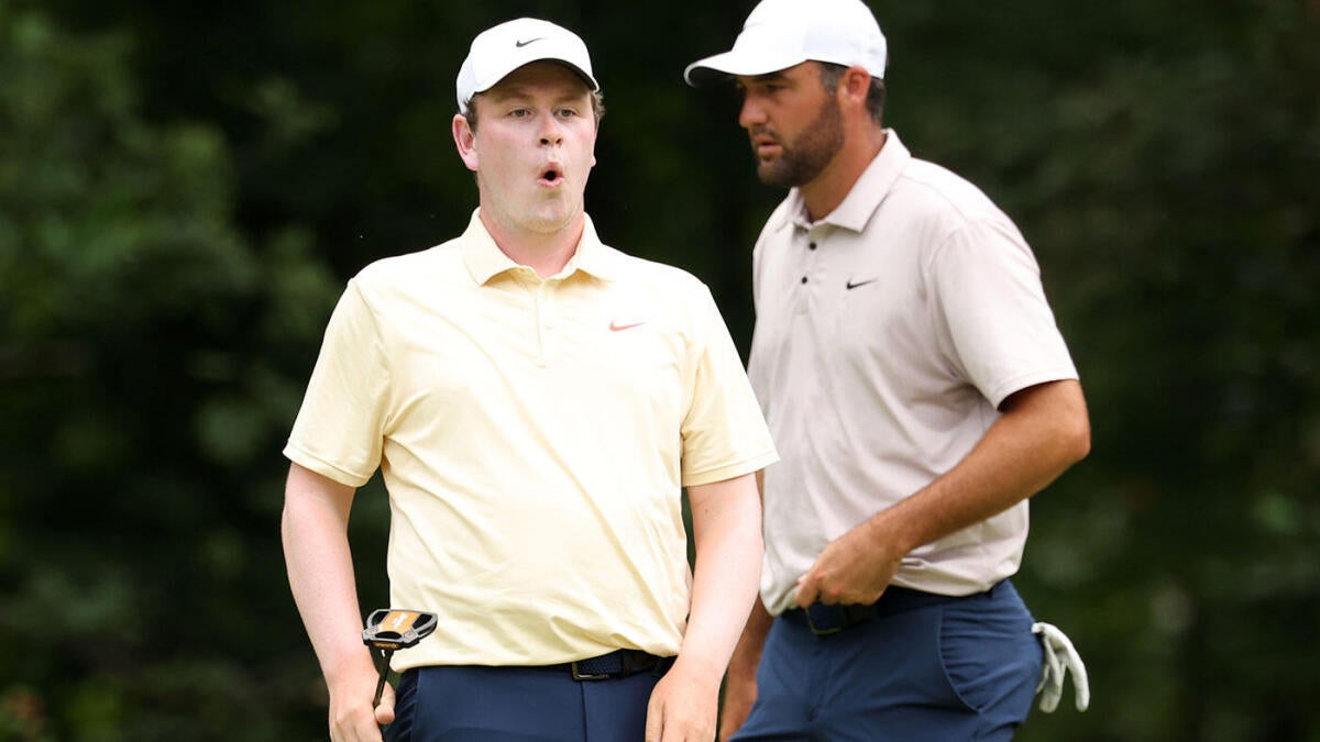 https://sportshub.cbsistatic.com/i/r/2025/08/16/79ef6c0f-1acc-4ecc-954f-73ae08a61fdb/thumbnail/1200x675/cc8123db3d0ac6b8ca87adeb4a2ee949/robert-macintyre-scottie-scheffler-g.jpg