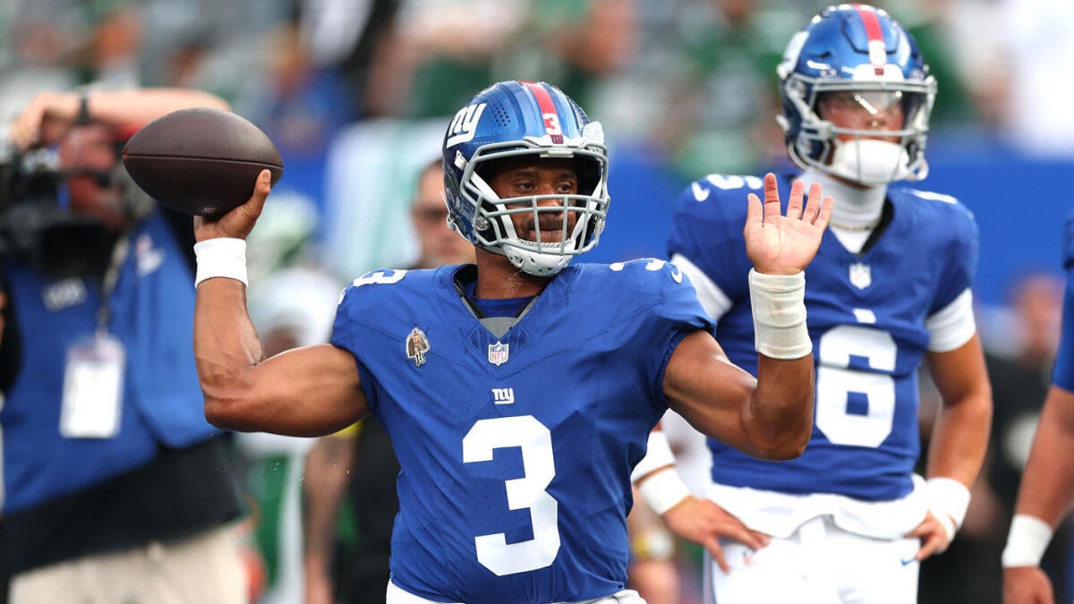 https://sportshub.cbsistatic.com/i/r/2025/08/17/8f890c4b-f296-4c52-8bd3-0d75dbe67410/thumbnail/1200x675/2b9799aa57eb6b6be746f8550ff87919/russell-wilson-jaxson-dart.jpg