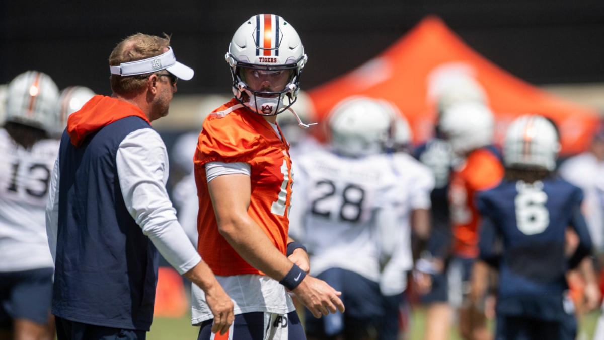 https://sportshub.cbsistatic.com/i/r/2025/08/19/1ea65c08-61fa-4591-ae21-0b9c8ba6bc13/thumbnail/1200x675/1a2b06c3a21d8e00d2e3b07a4479838b/hugh-arnold-imagn.png