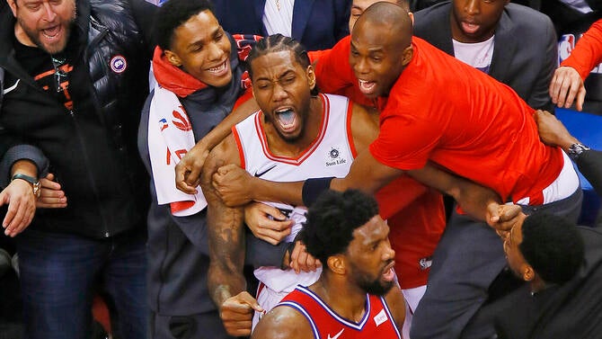 kawhi-leonard-raptors-g.jpg